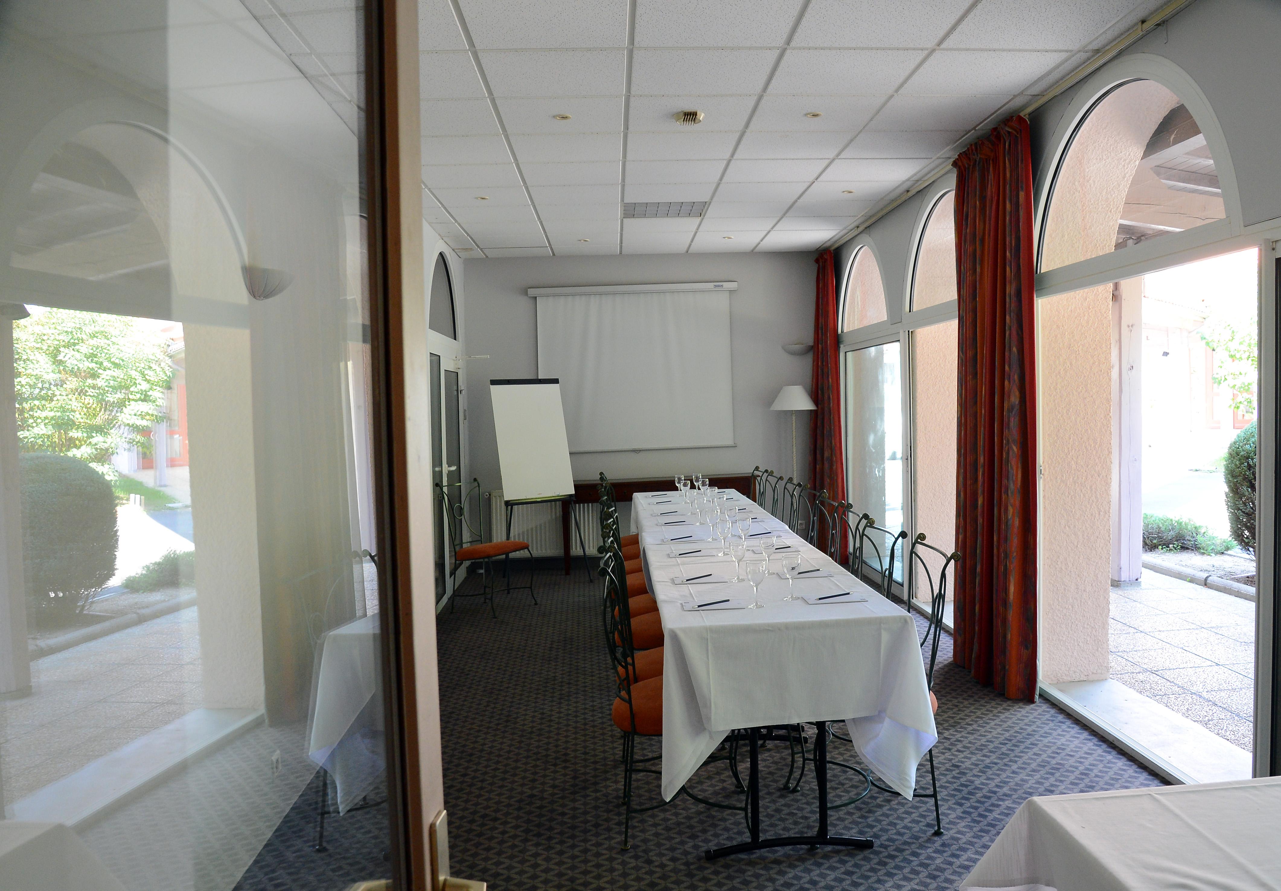 Hotel Clos St Eloi, The Originals Relais