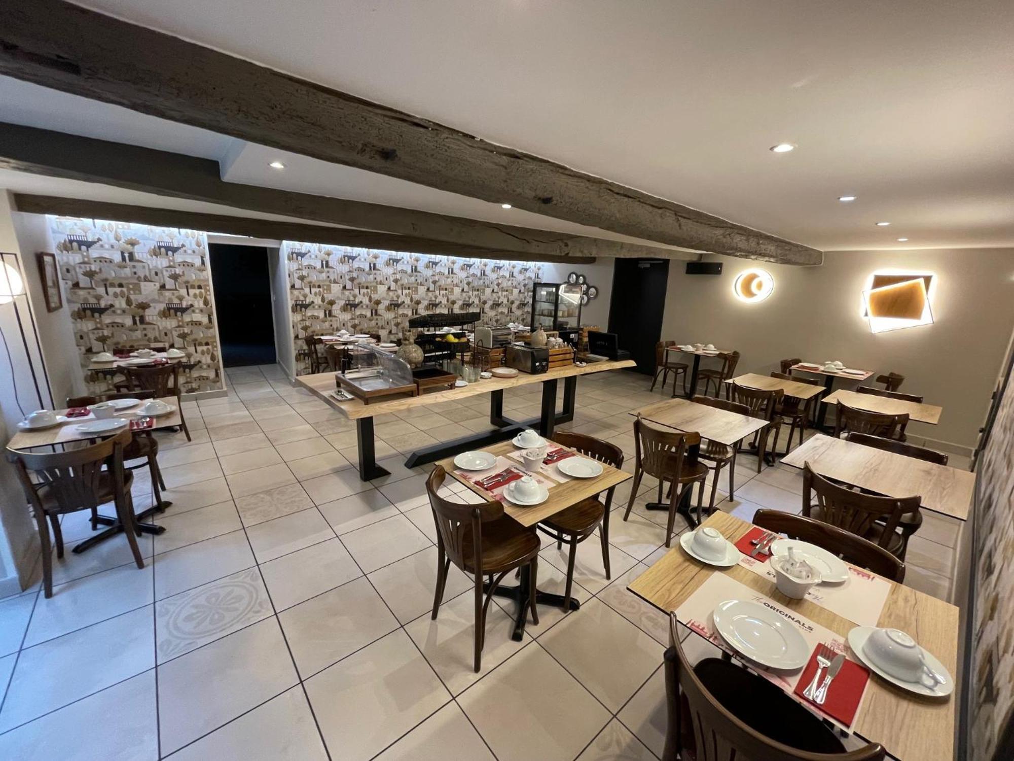 Hotel Clos St Eloi, The Originals Relais 4*