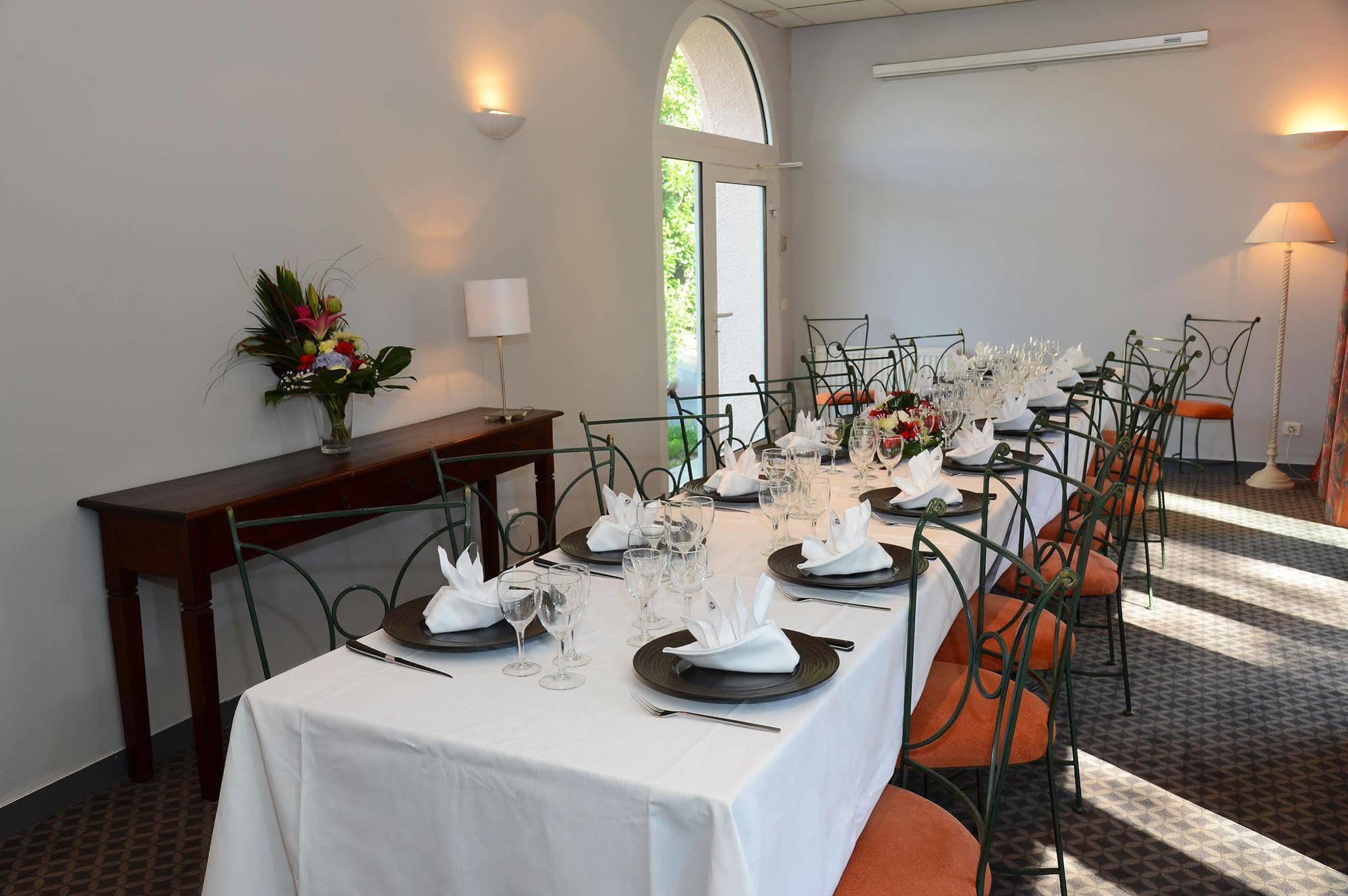 Clos St Eloi, The Originals Relais Hotel