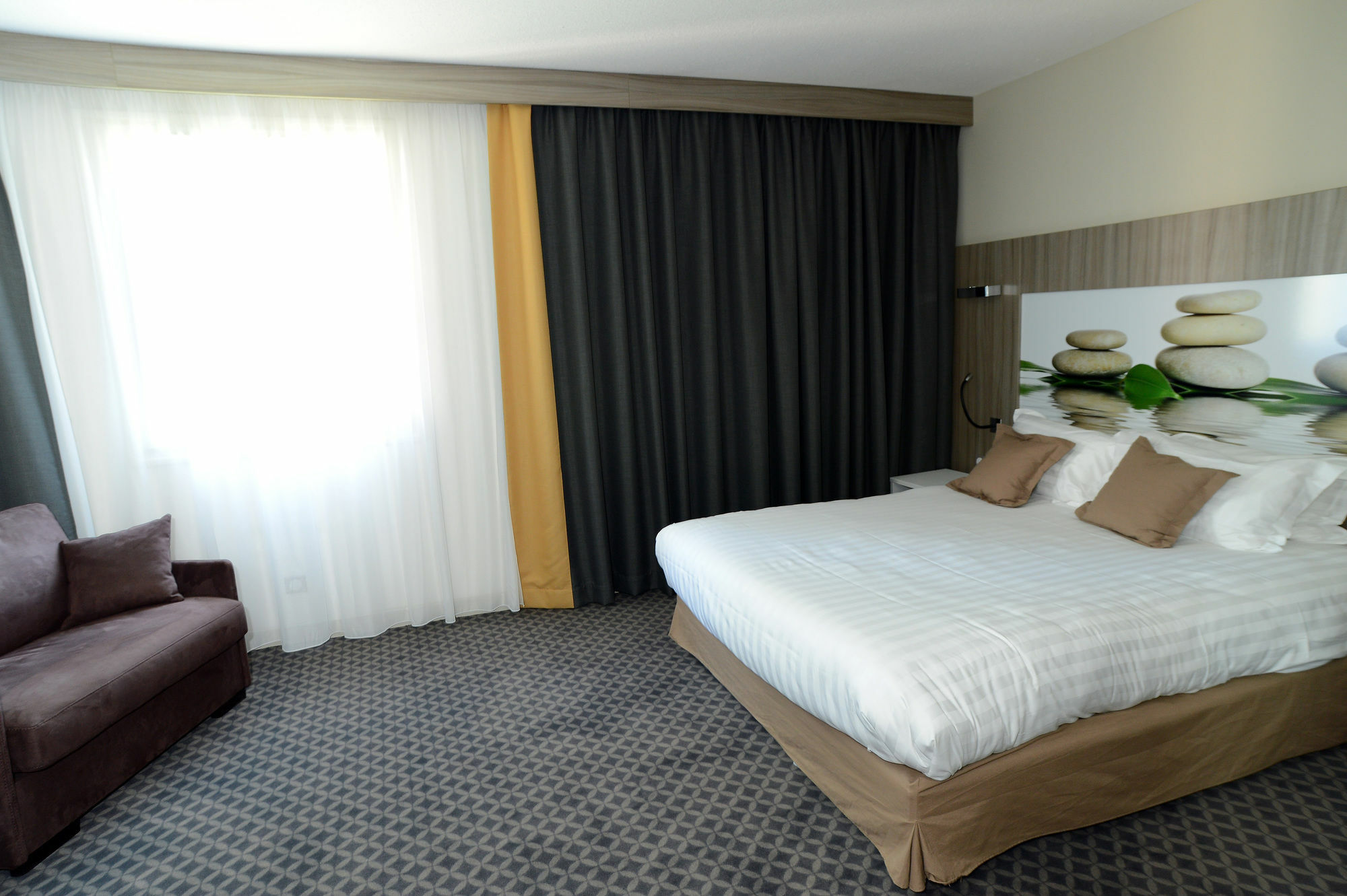 Hotel Clos St Eloi, The Originals Relais 4*